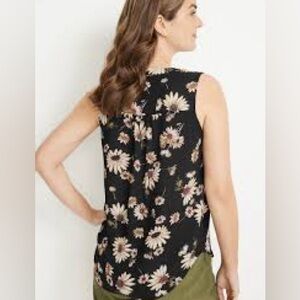 Maurices Black Floral Sleeveless Blouse